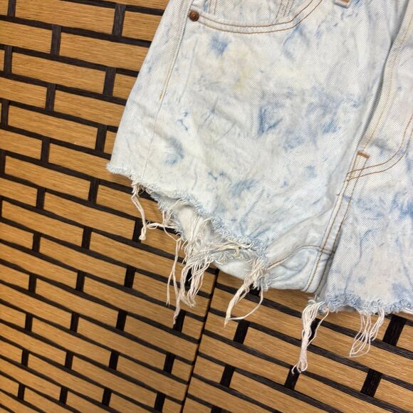 Levis Jean Shorts Size 27 - Picture 5 of 11